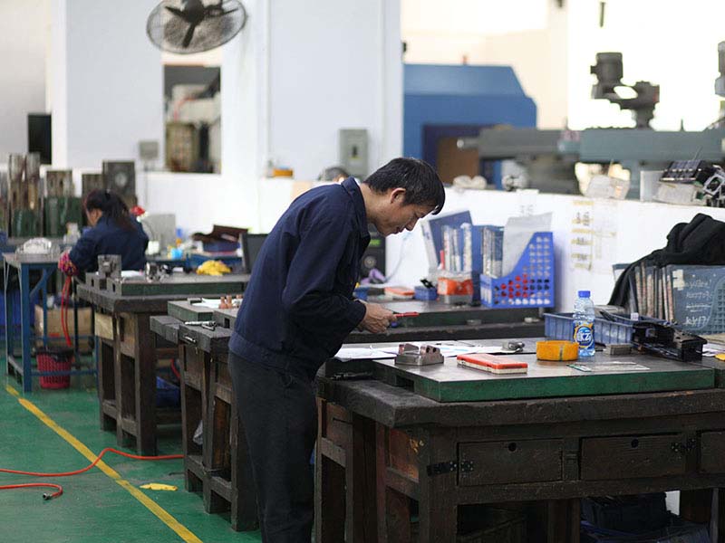 塑膠模具裝配 塑膠模具裝配