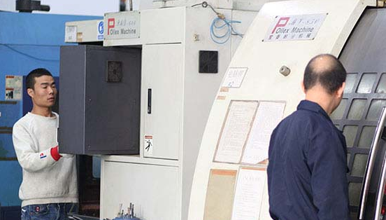 在深圳怎么選擇專業的模具開模廠呢？